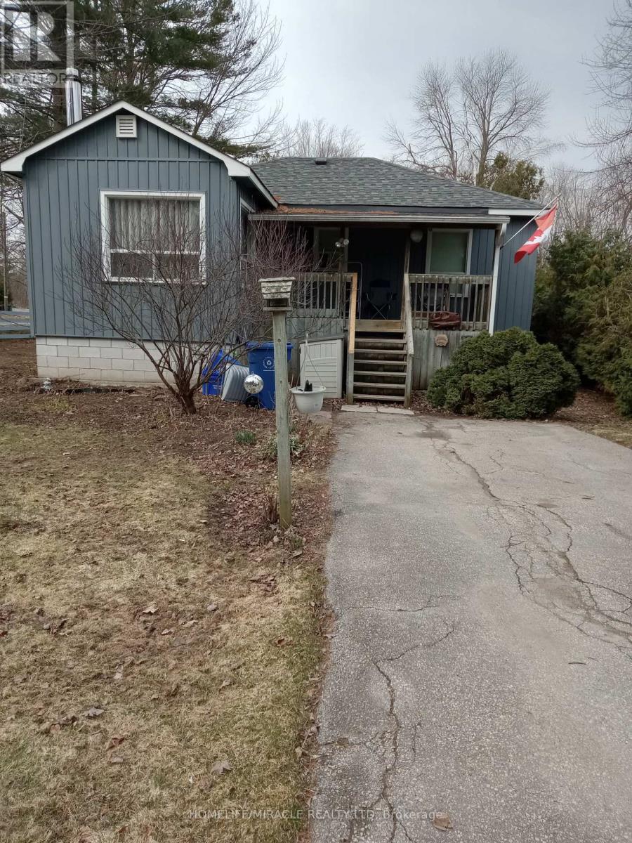 2 Della Street, Georgina, Ontario  L0E 1R0 - Photo 5 - N13016138