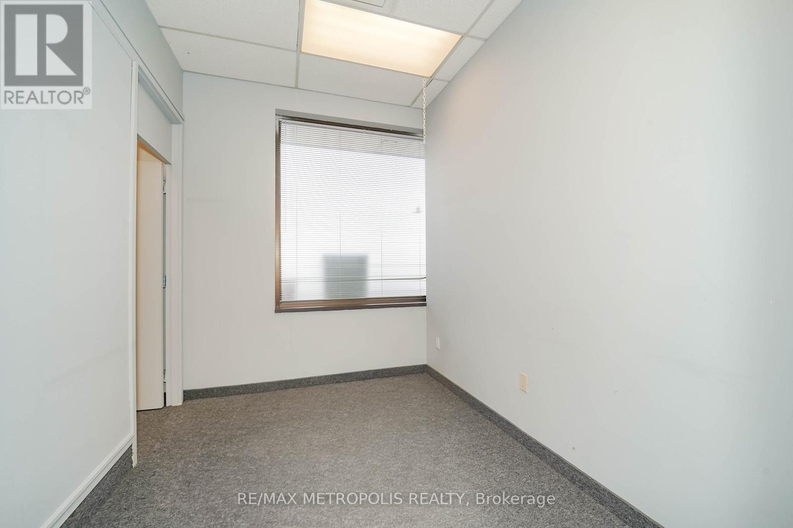 1 - 21 Essa Road, Barrie, Ontario  L4N 3K4 - Photo 24 - S13016092