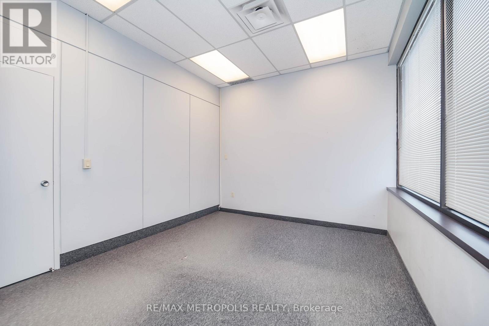 1 - 21 Essa Road, Barrie, Ontario  L4N 3K4 - Photo 28 - S13016092