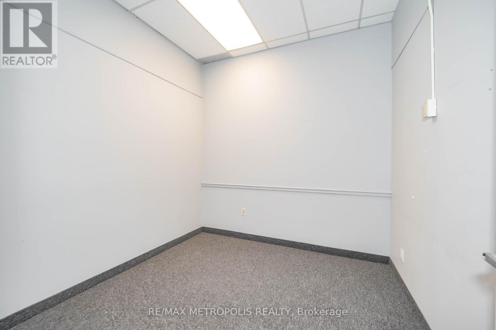 1 - 21 Essa Road, Barrie, Ontario  L4N 3K4 - Photo 30 - S13016092