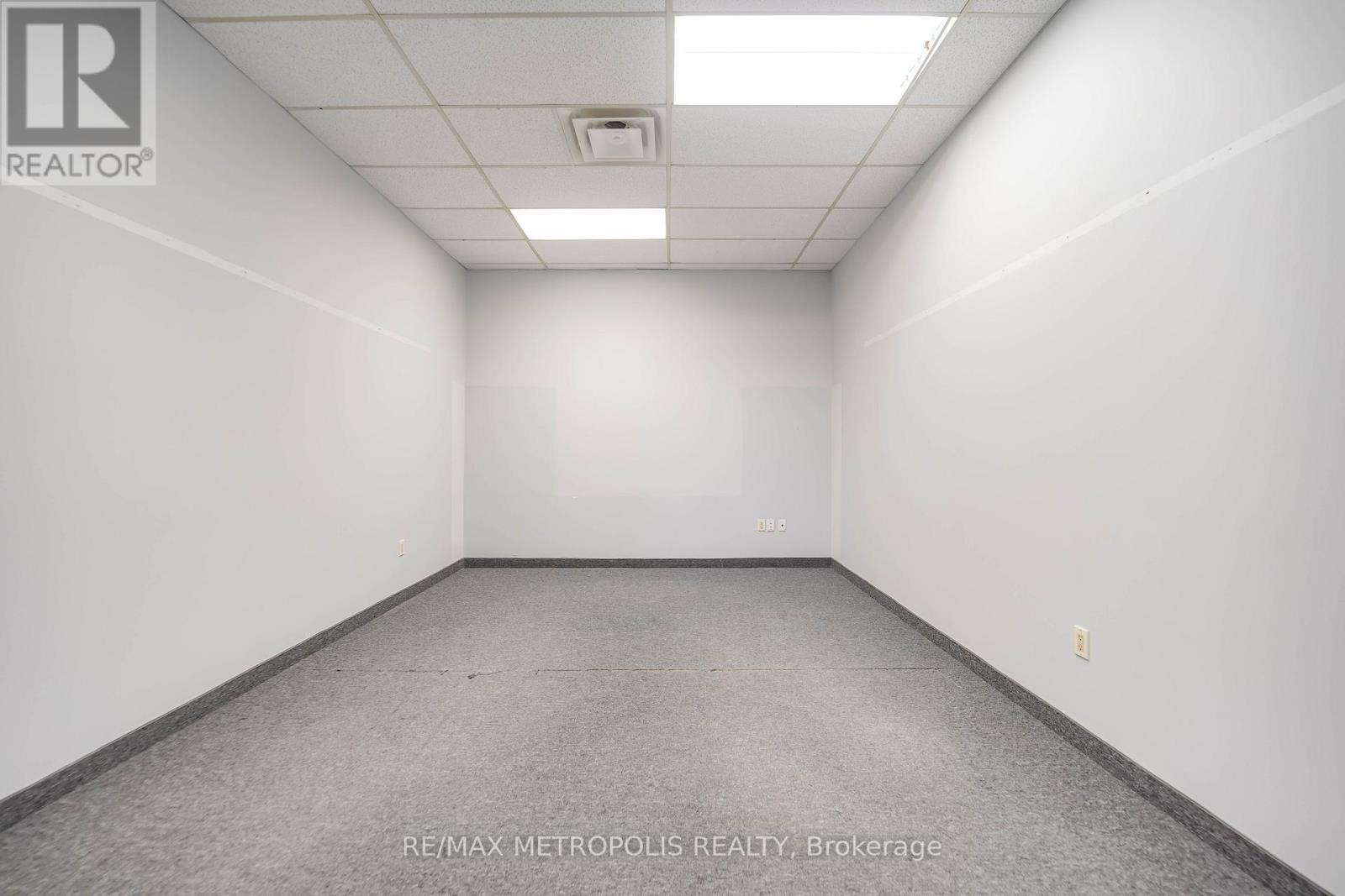 1 - 21 Essa Road, Barrie, Ontario  L4N 3K4 - Photo 33 - S13016092