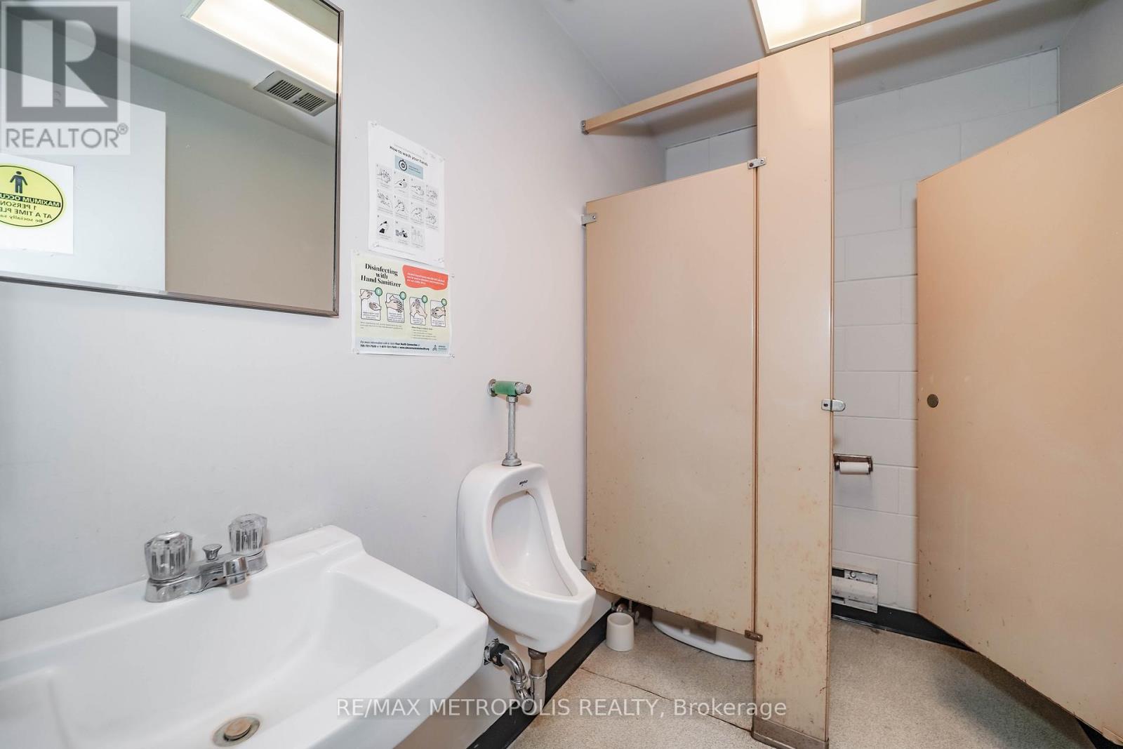 1 - 21 Essa Road, Barrie, Ontario  L4N 3K4 - Photo 39 - S13016092