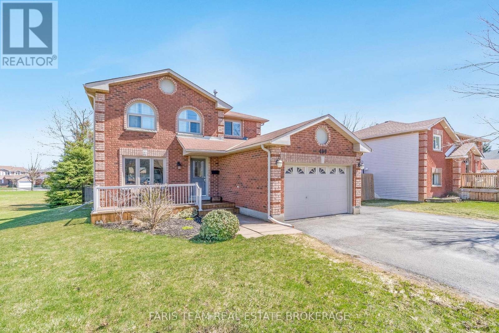 409 Anne Street N, Barrie, Ontario  L4N 7A4 - Photo 2 - S13016140