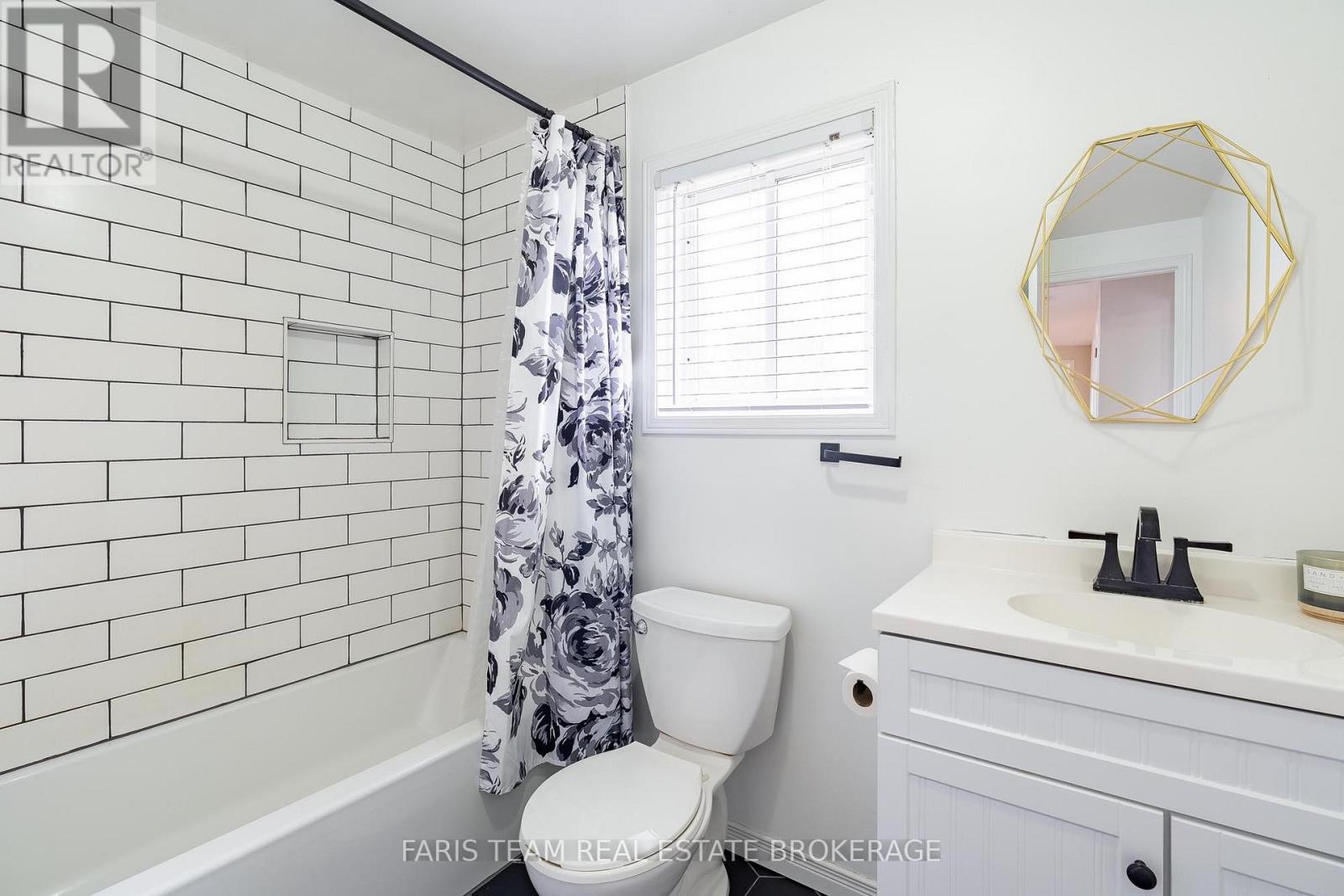 409 Anne Street N, Barrie, Ontario  L4N 7A4 - Photo 29 - S13016140