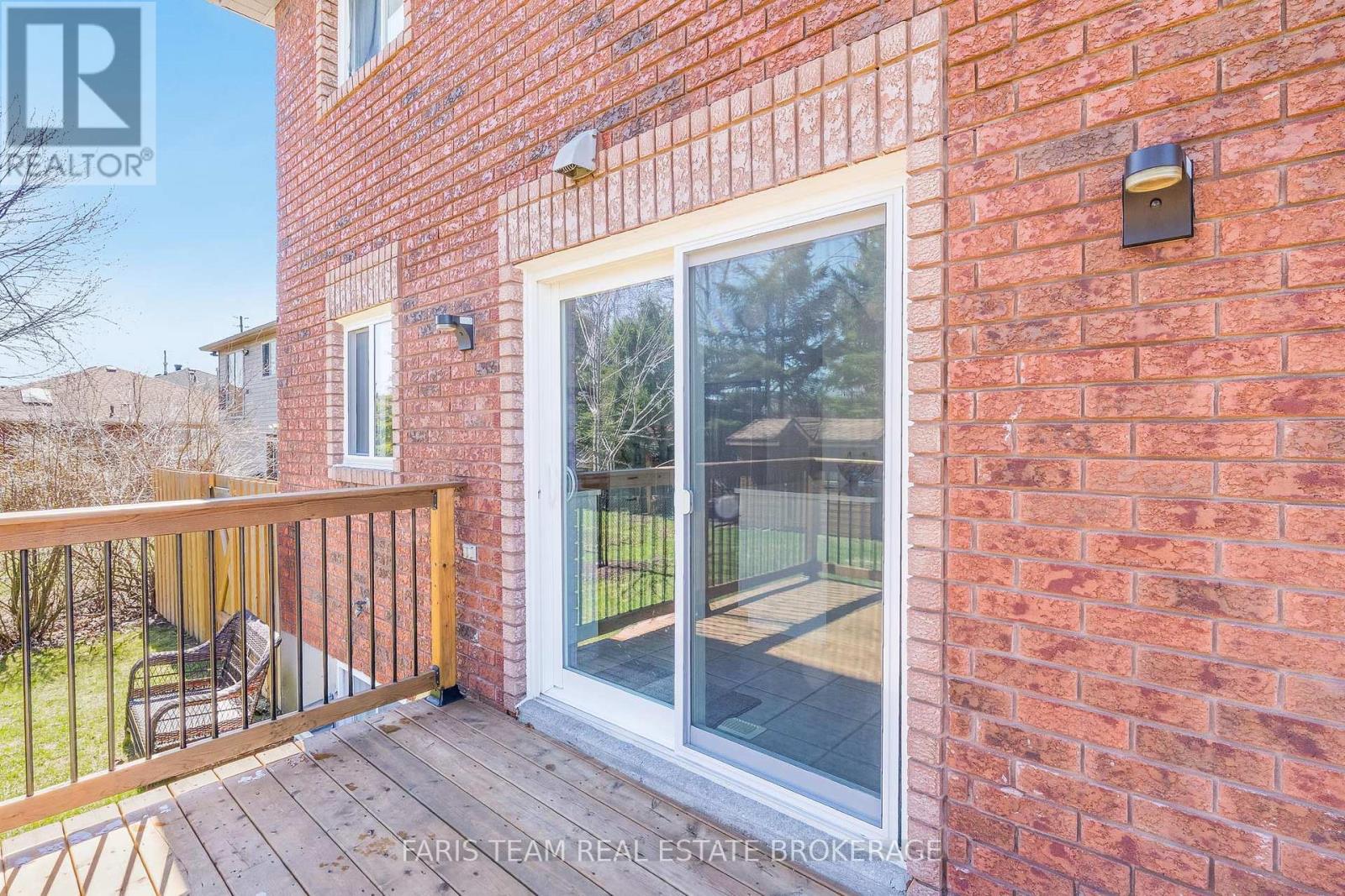 409 Anne Street N, Barrie, Ontario  L4N 7A4 - Photo 40 - S13016140