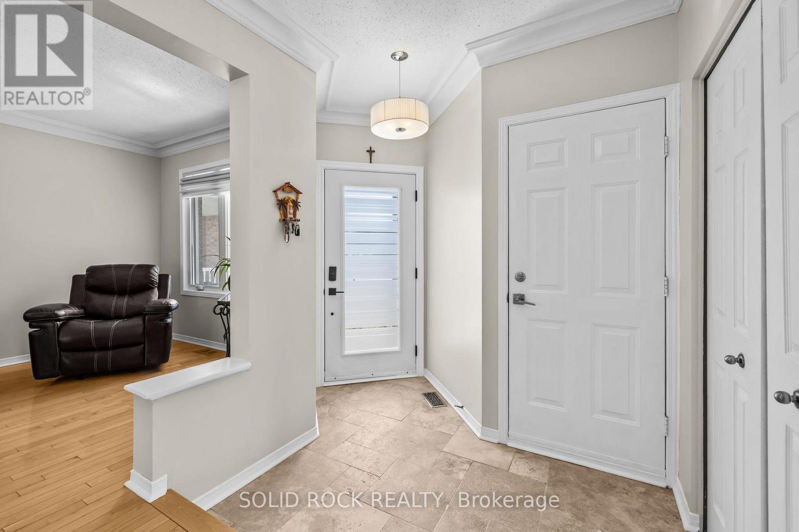 17 Shandon Avenue, Ottawa, Ontario  K2J 4E1 - Photo 5 - X13014682