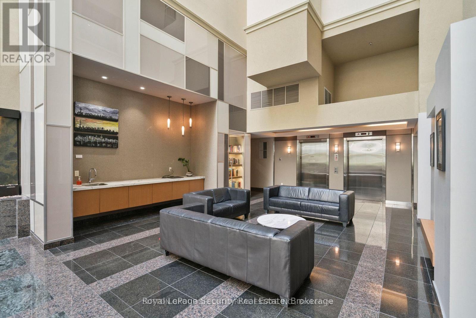 511 - 437 Roncesvalles Avenue, Toronto, Ontario  M6R 3B9 - Photo 4 - W13016032