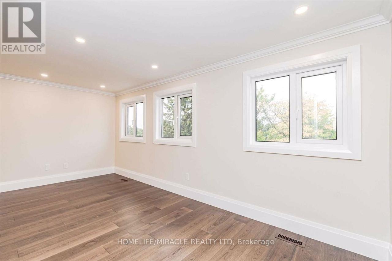 40 Leatherhead Court, Brampton, Ontario  L6S 5E7 - Photo 10 - W13016040