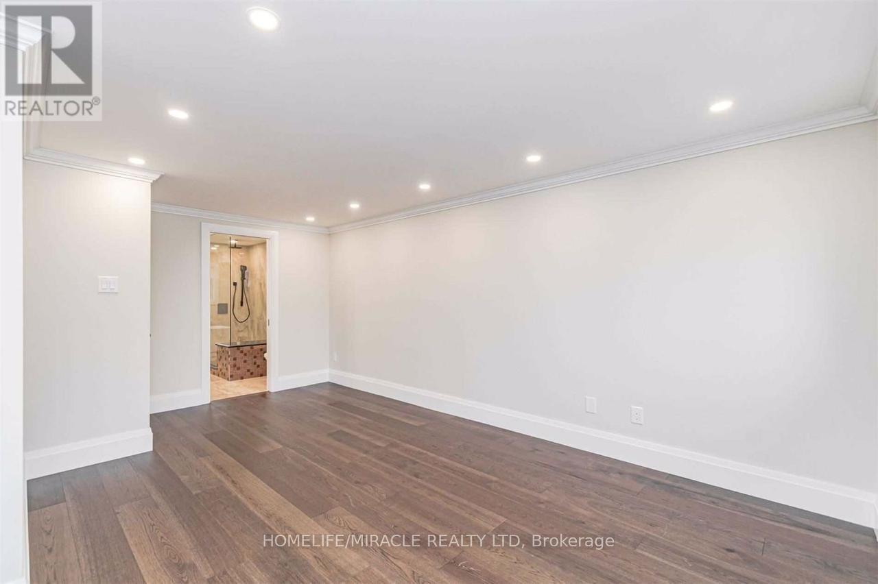 40 Leatherhead Court, Brampton, Ontario  L6S 5E7 - Photo 11 - W13016040