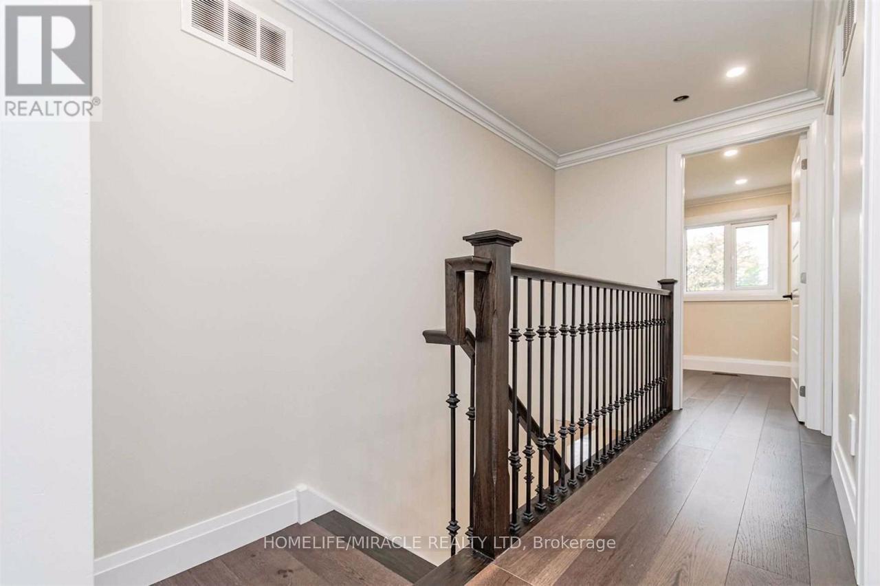 40 Leatherhead Court, Brampton, Ontario  L6S 5E7 - Photo 19 - W13016040