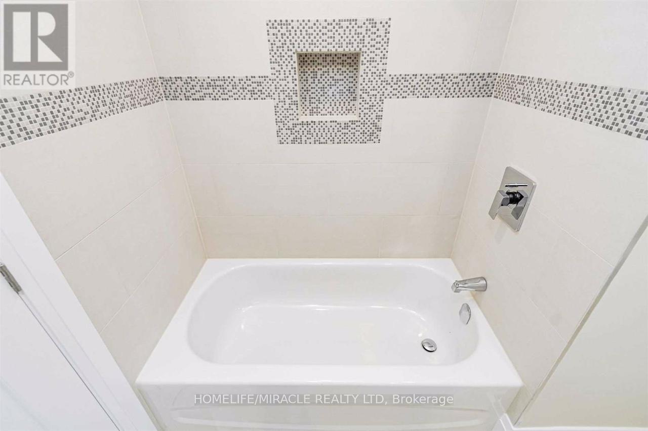 40 Leatherhead Court, Brampton, Ontario  L6S 5E7 - Photo 22 - W13016040