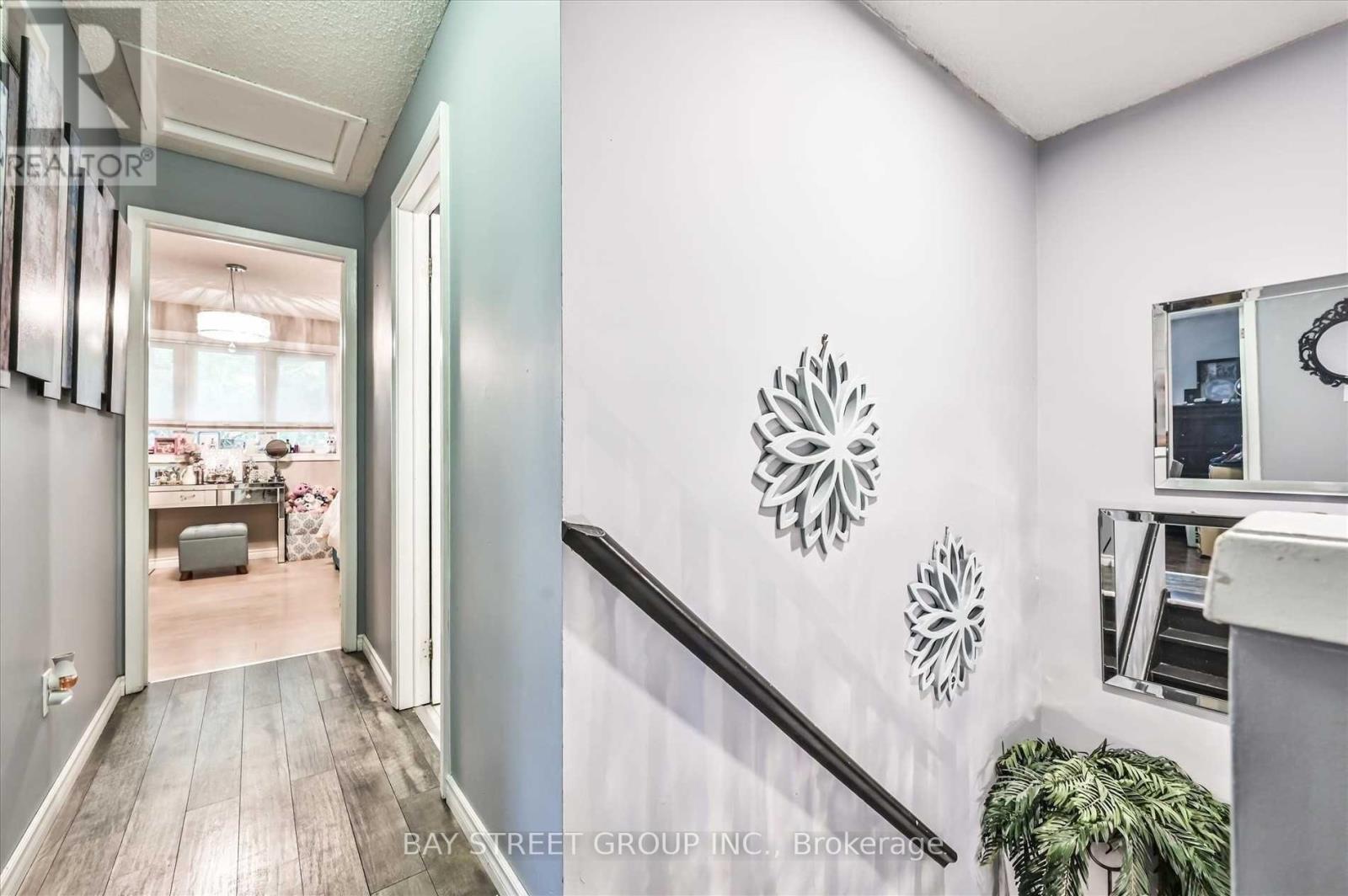 39 Barrington Crescent, Brampton, Ontario  L6Z 1N2 - Photo 13 - W13016044