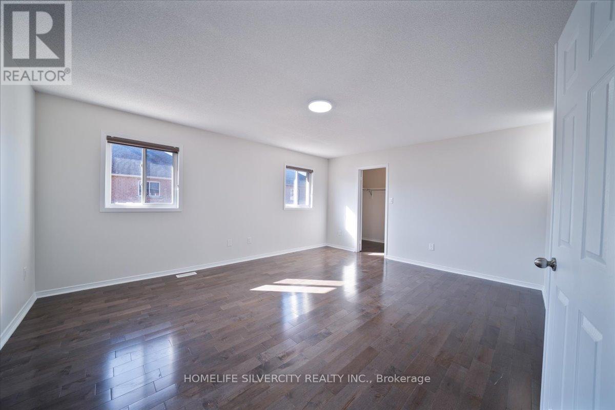 6 Bentgrass Lane, Brampton, Ontario  L7A 3K2 - Photo 15 - W13016086