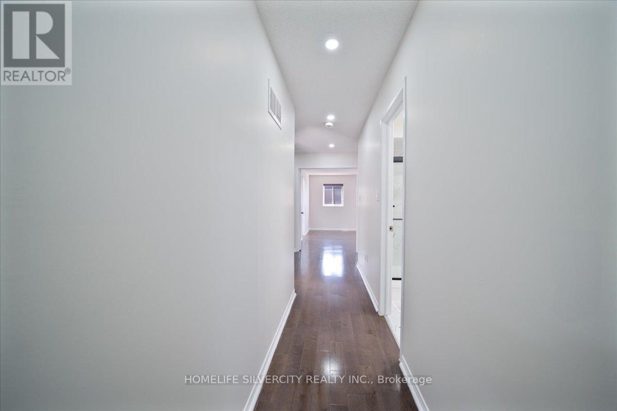 6 Bentgrass Lane, Brampton, Ontario  L7A 3K2 - Photo 28 - W13016086