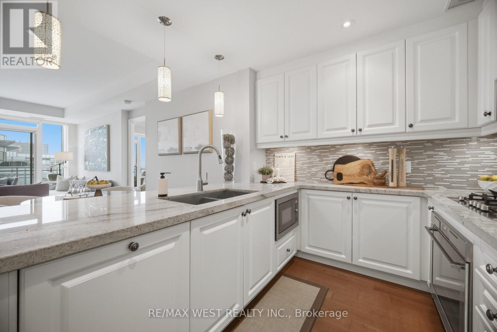 825 - 3500 Lakeshore Road W, Oakville, Ontario  L6L 0B4 - Photo 11 - W13016108