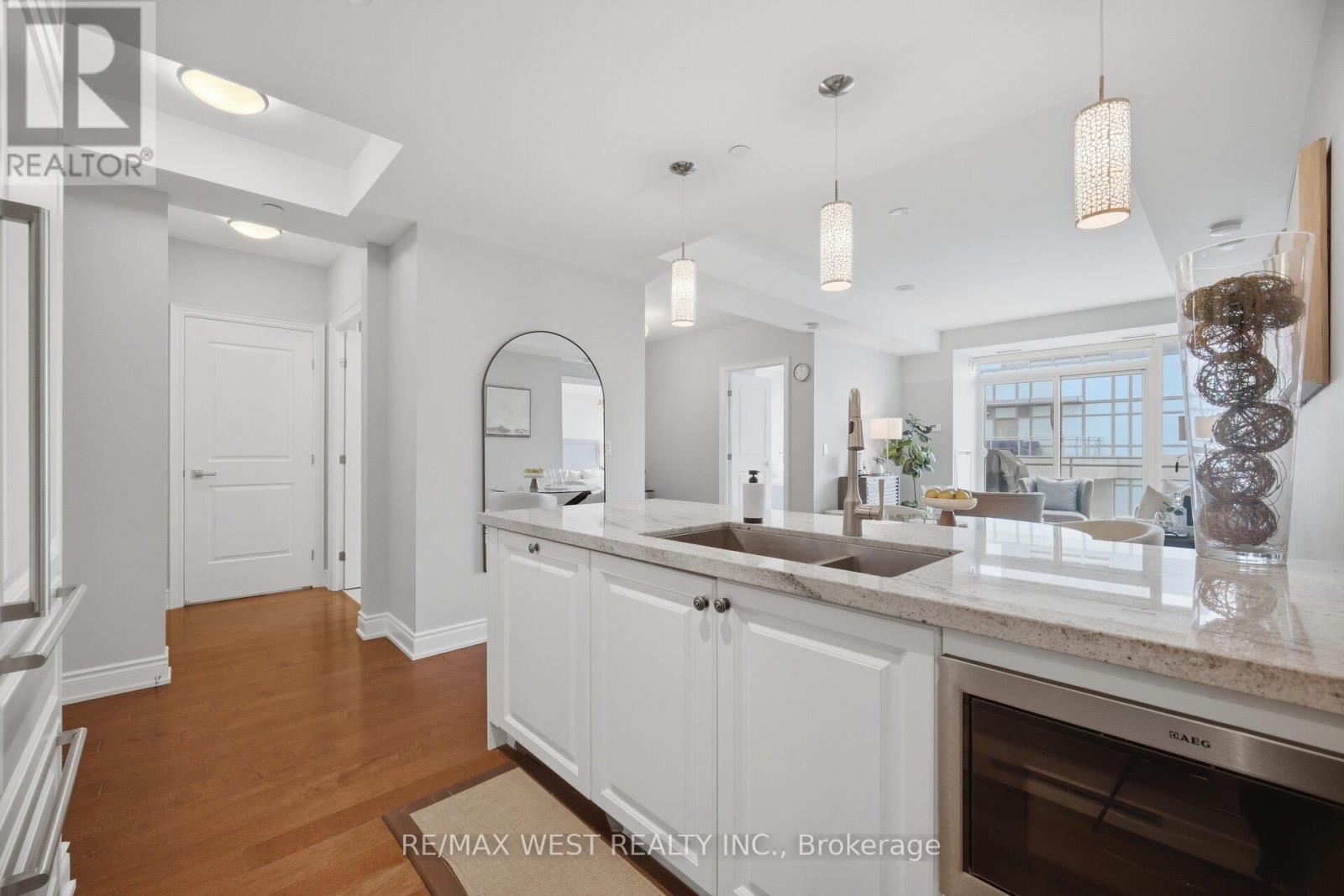 825 - 3500 Lakeshore Road W, Oakville, Ontario  L6L 0B4 - Photo 12 - W13016108