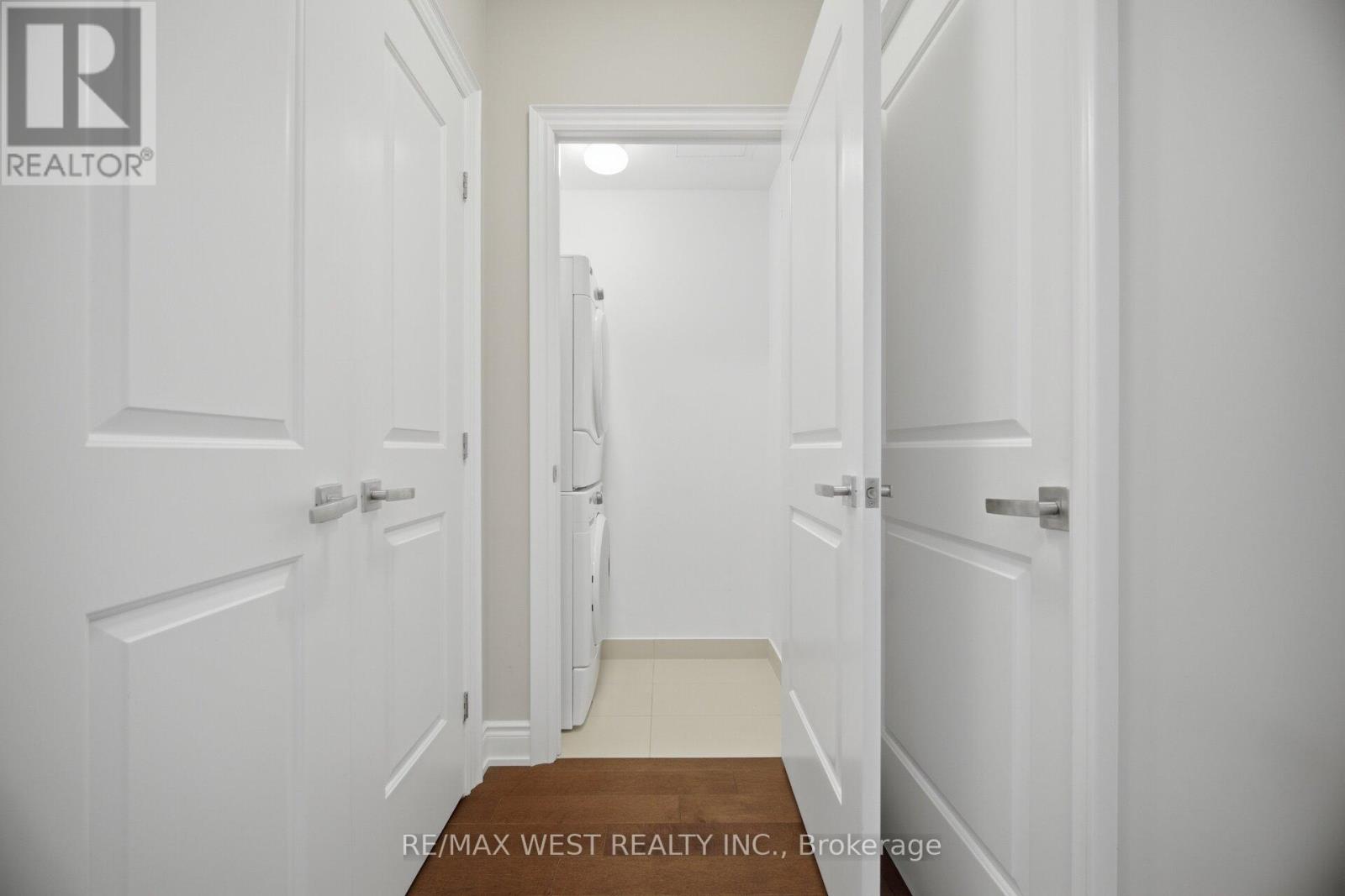 825 - 3500 Lakeshore Road W, Oakville, Ontario  L6L 0B4 - Photo 39 - W13016108