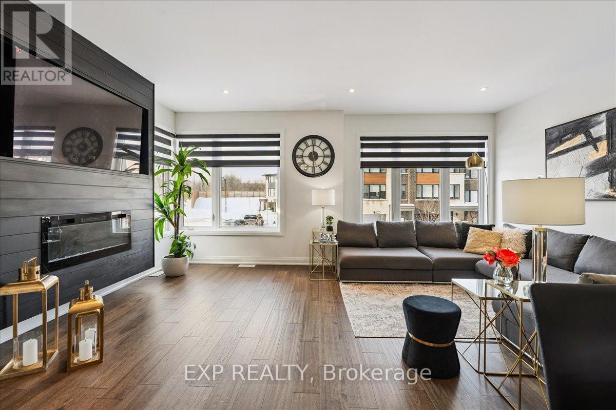 29 Briar Court, Halton Hills, Ontario  L7G 0P5 - Photo 3 - W13016116