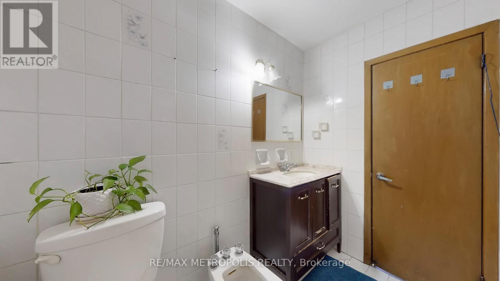 68 Paulvale Crescent, Toronto, Ontario  M3J 1K5 - Photo 25 - W13016128