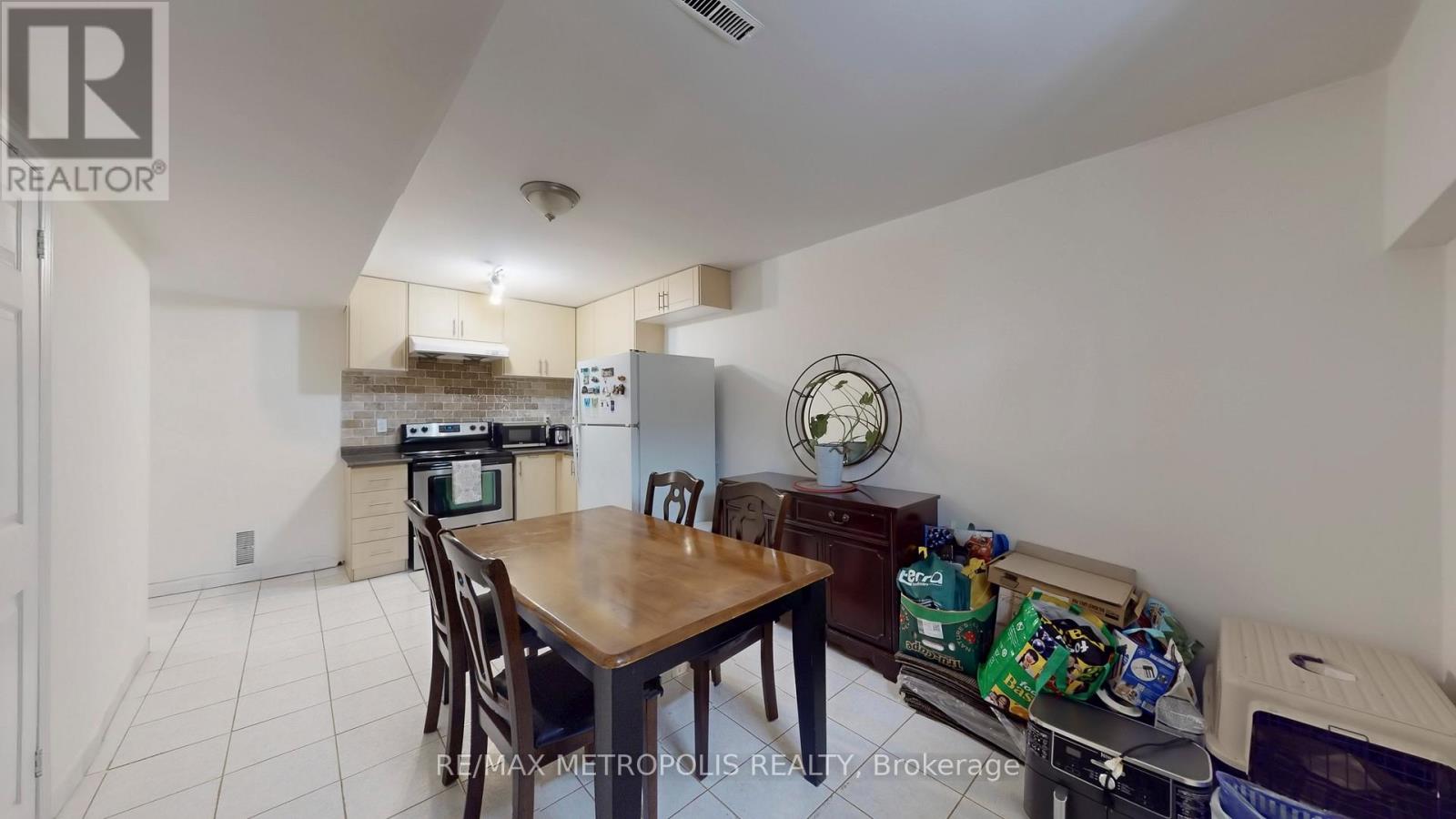 68 Paulvale Crescent, Toronto, Ontario  M3J 1K5 - Photo 34 - W13016128