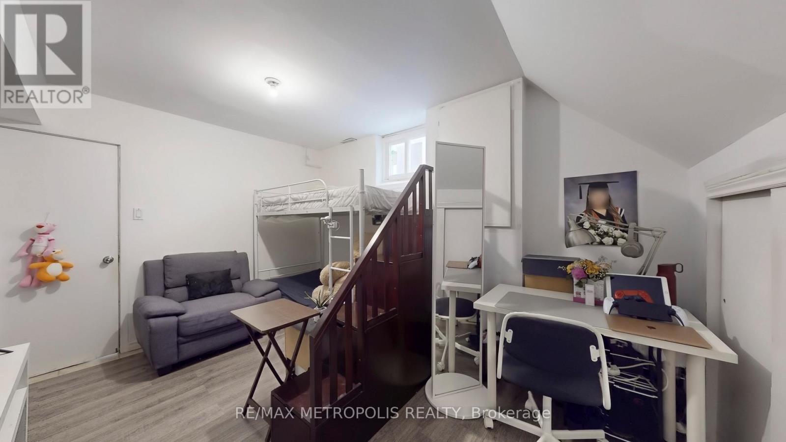 68 Paulvale Crescent, Toronto, Ontario  M3J 1K5 - Photo 38 - W13016128