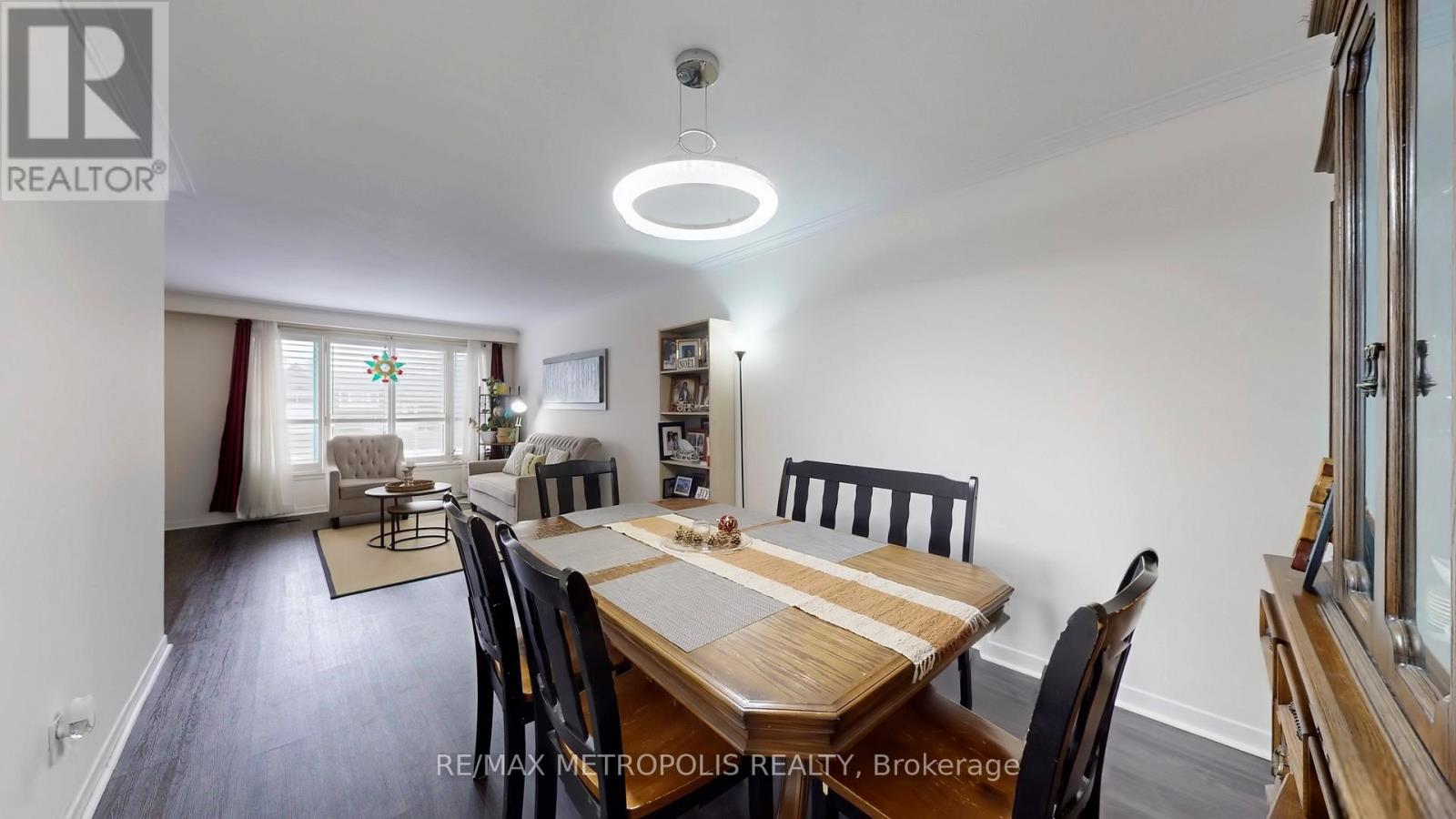 68 Paulvale Crescent, Toronto, Ontario  M3J 1K5 - Photo 9 - W13016128