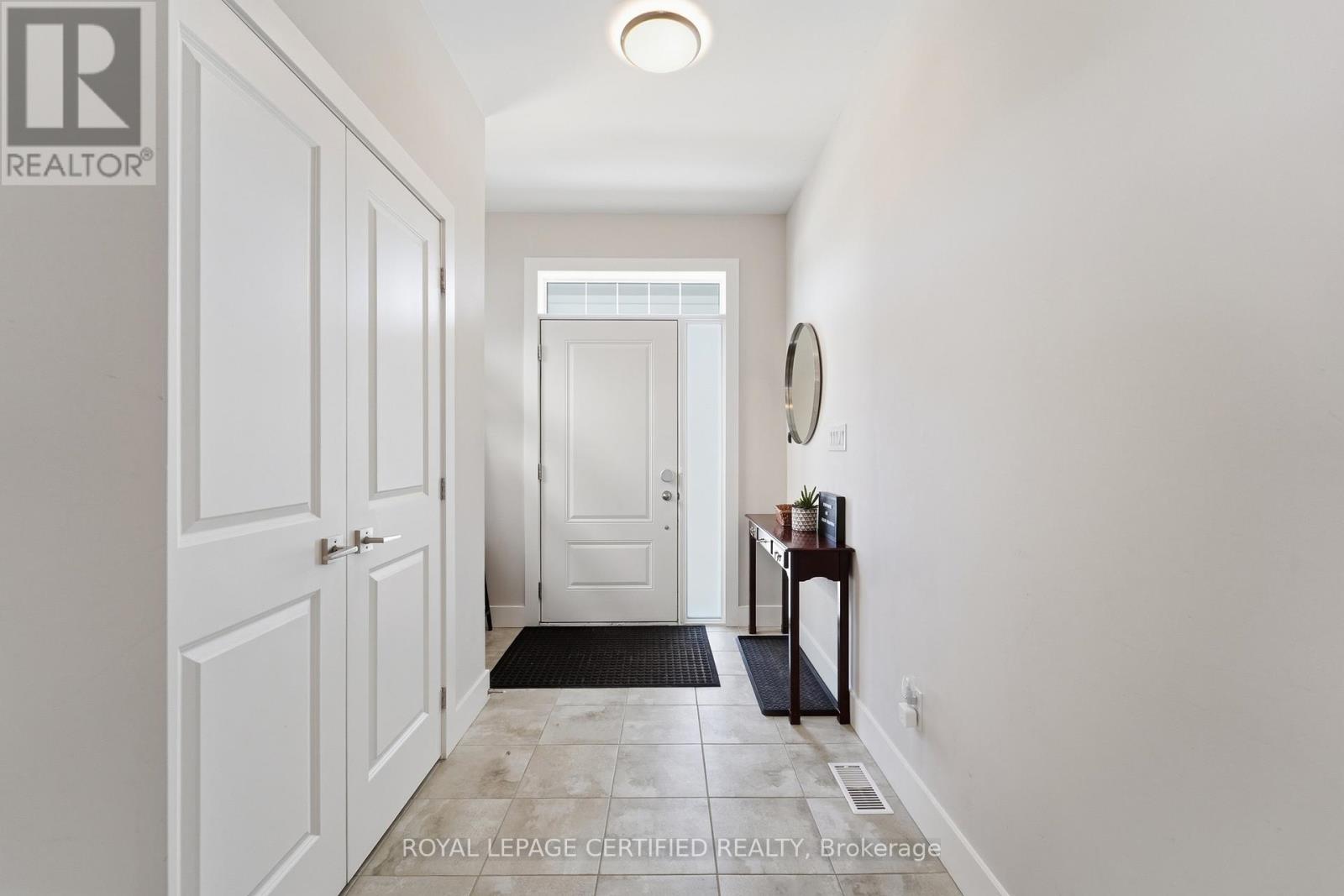 146 Sycamore Street, Blue Mountains, Ontario  L9Y 4E4 - Photo 3 - X13016064