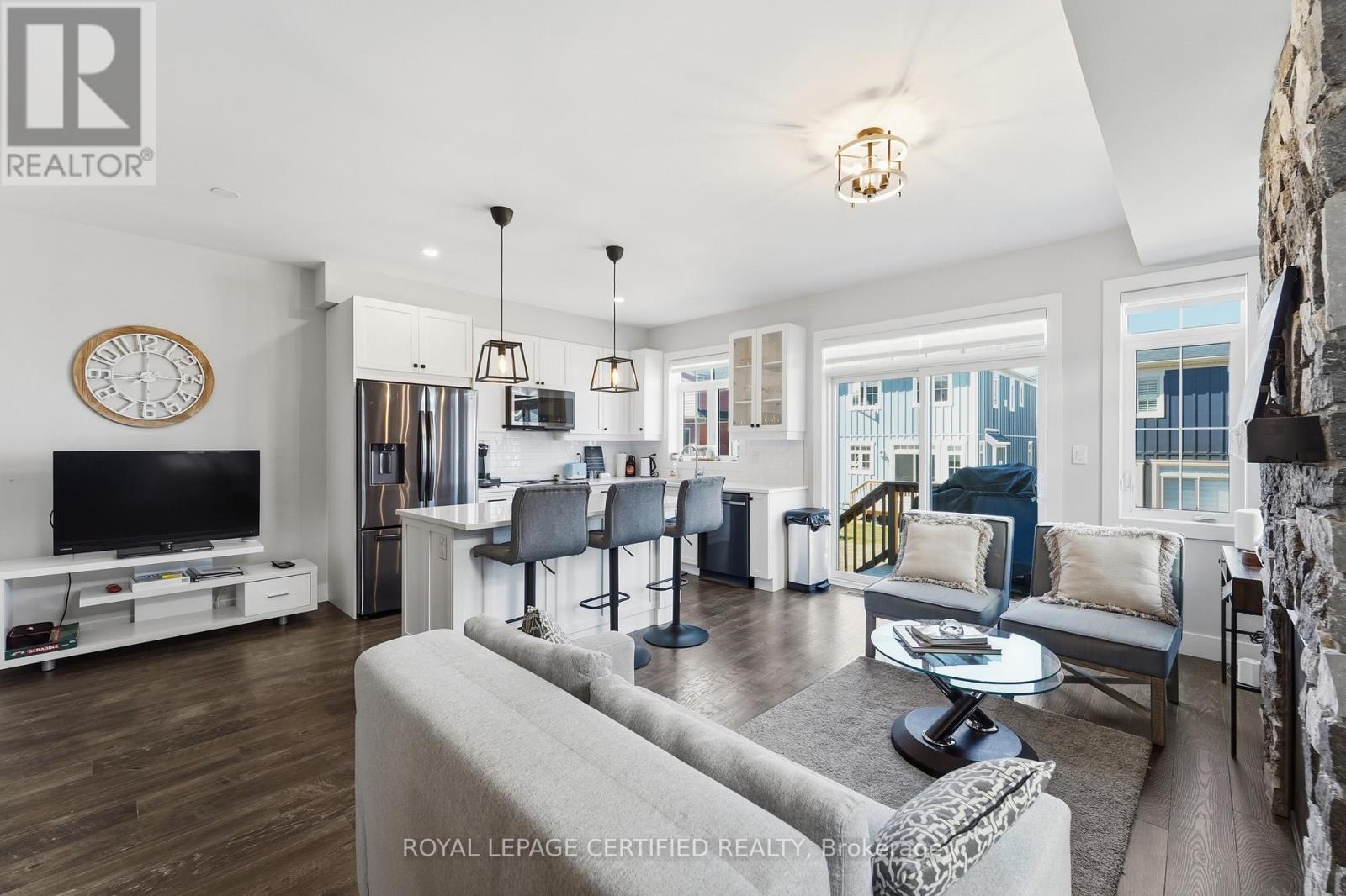 146 Sycamore Street, Blue Mountains, Ontario  L9Y 4E4 - Photo 6 - X13016064