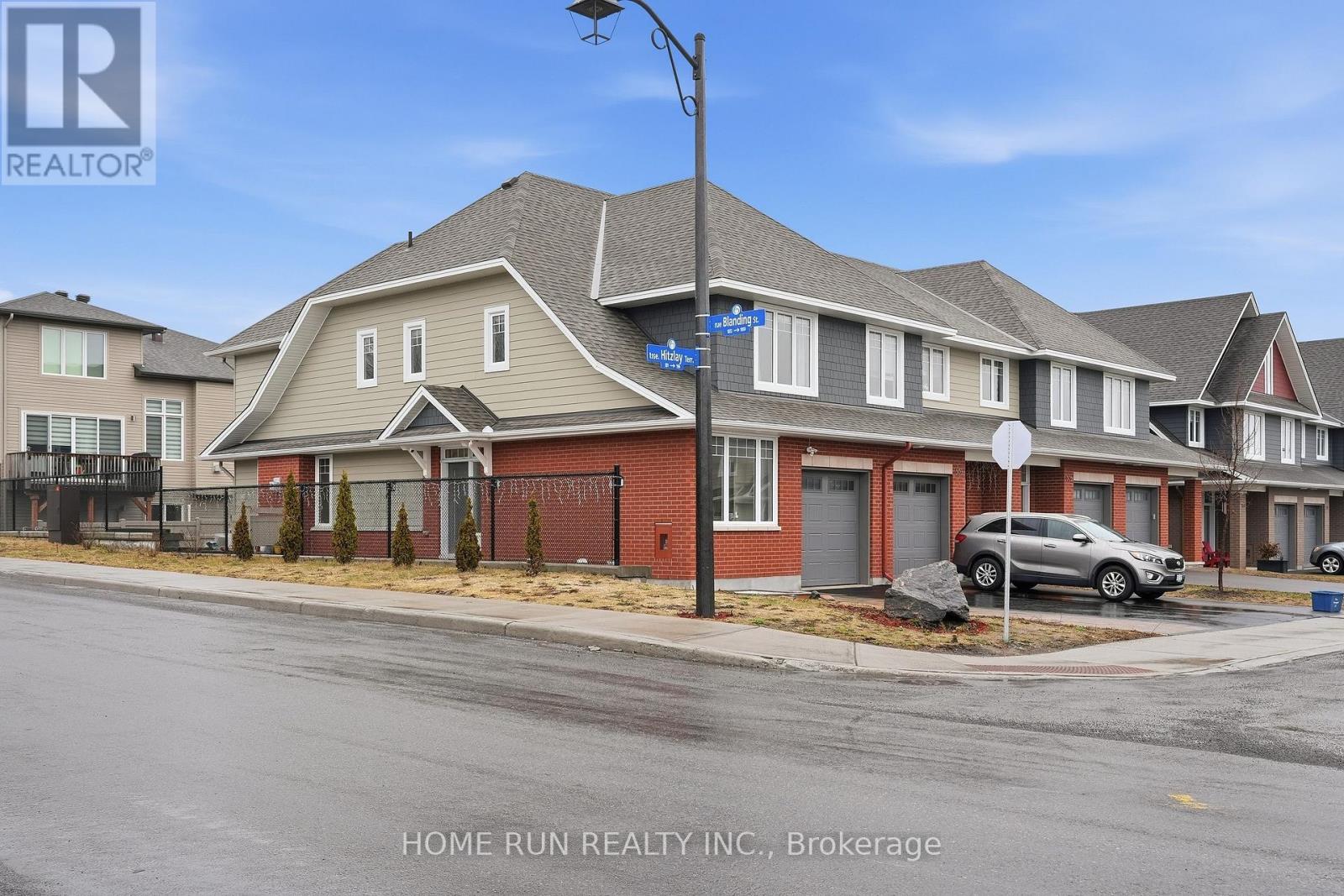 501 Hitzlay Terrace, Ottawa, Ontario  K2T 0R9 - Photo 3 - X13015496