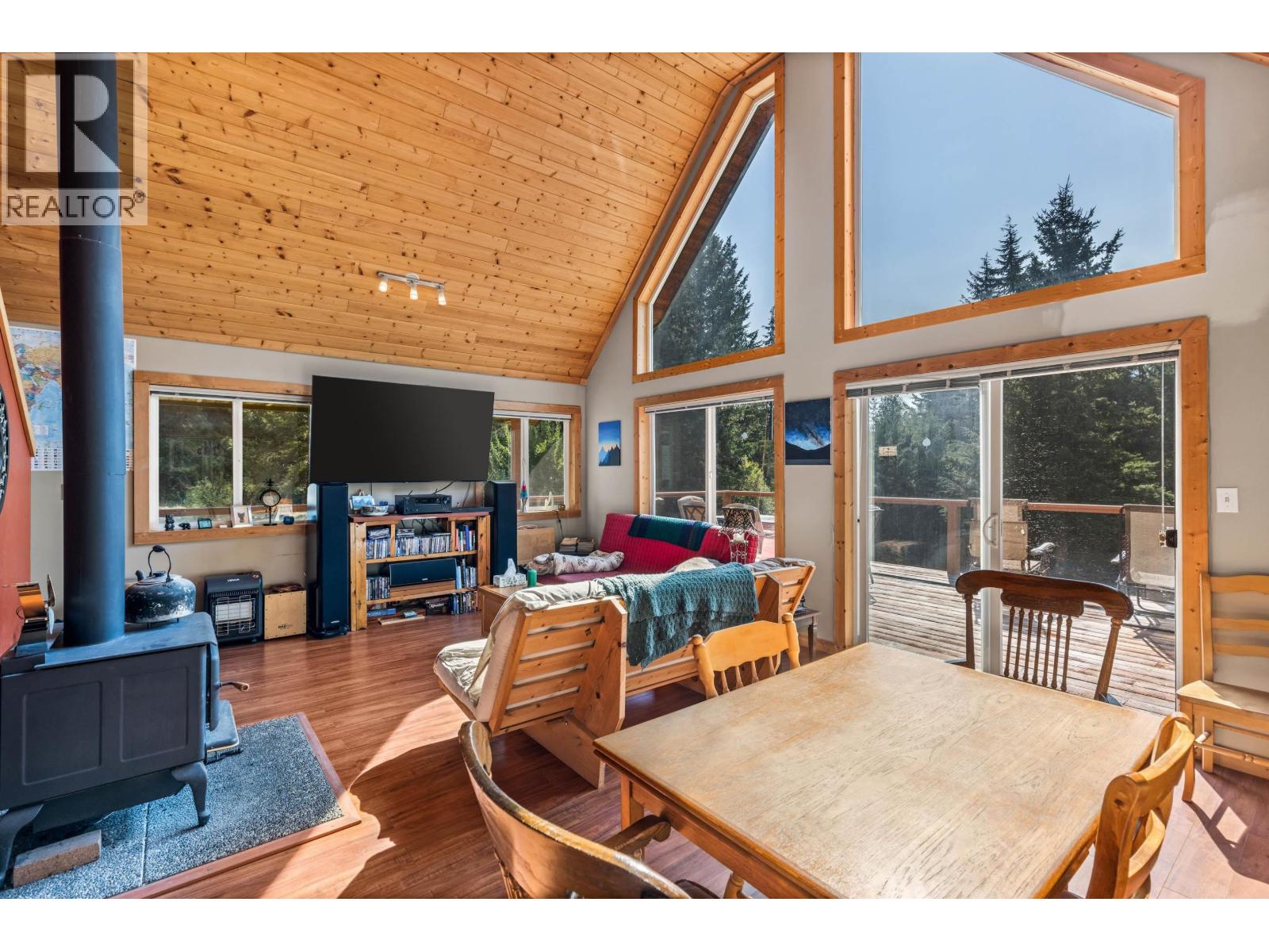 2873 Blackwater Road, D'arcy, British Columbia  V0N 1L0 - Photo 2 - R3110556