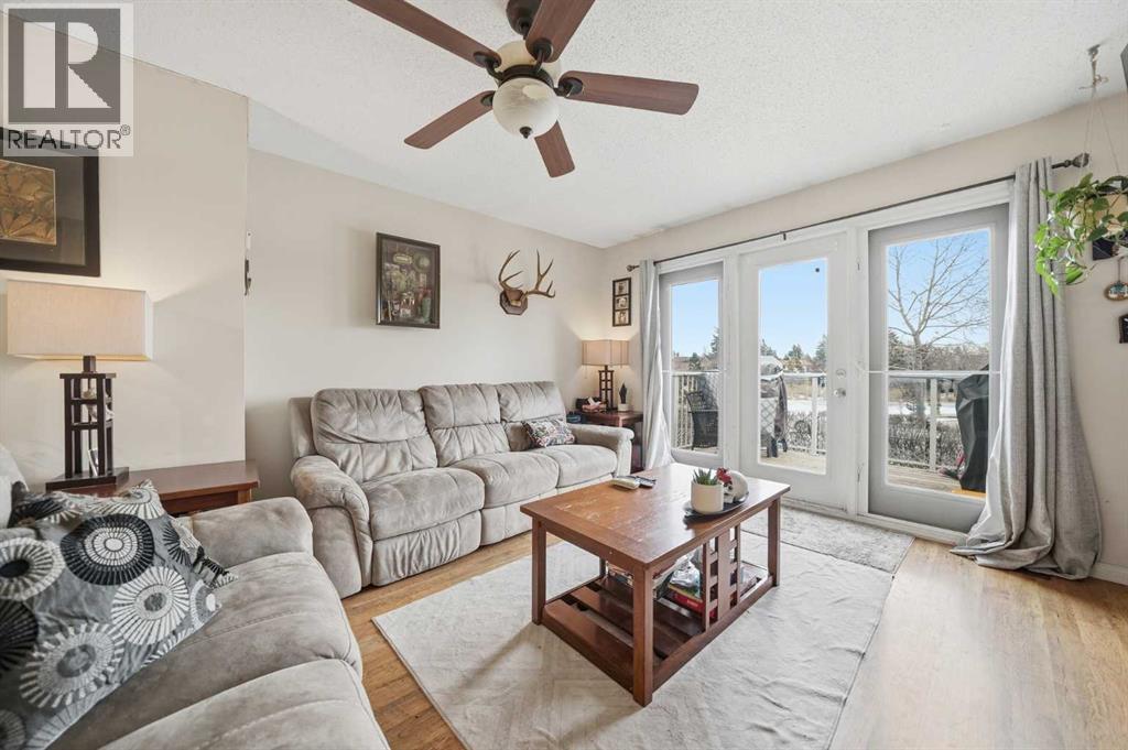 95 Summerwood Road, Airdrie, Alberta  T4B 1X1 - Photo 3 - A2294650