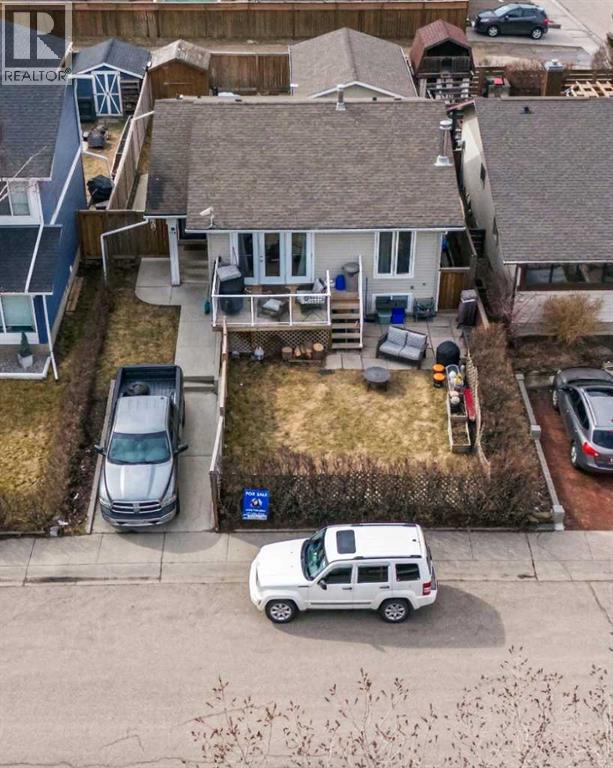 95 Summerwood Road, Airdrie, Alberta  T4B 1X1 - Photo 1 - A2294650