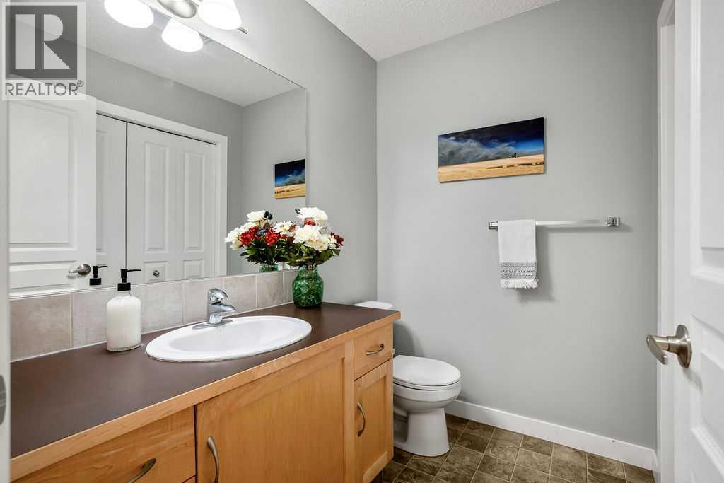 72 Cimarron Vista Gardens, Okotoks, Alberta  T1S 0G3 - Photo 8 - A2301892