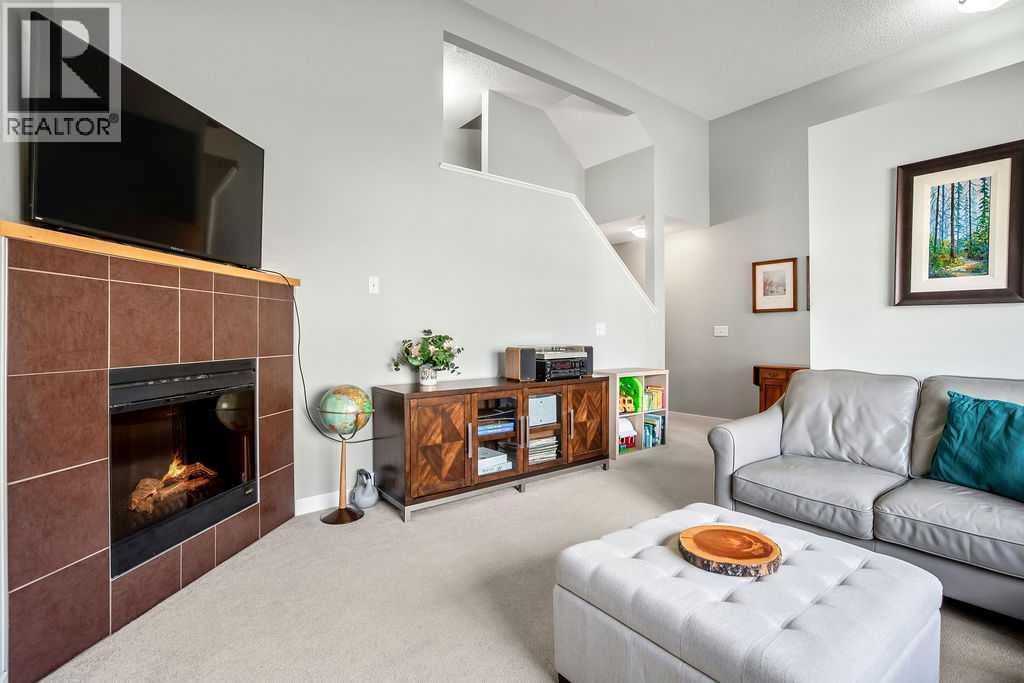 72 Cimarron Vista Gardens, Okotoks, Alberta  T1S 0G3 - Photo 6 - A2301892