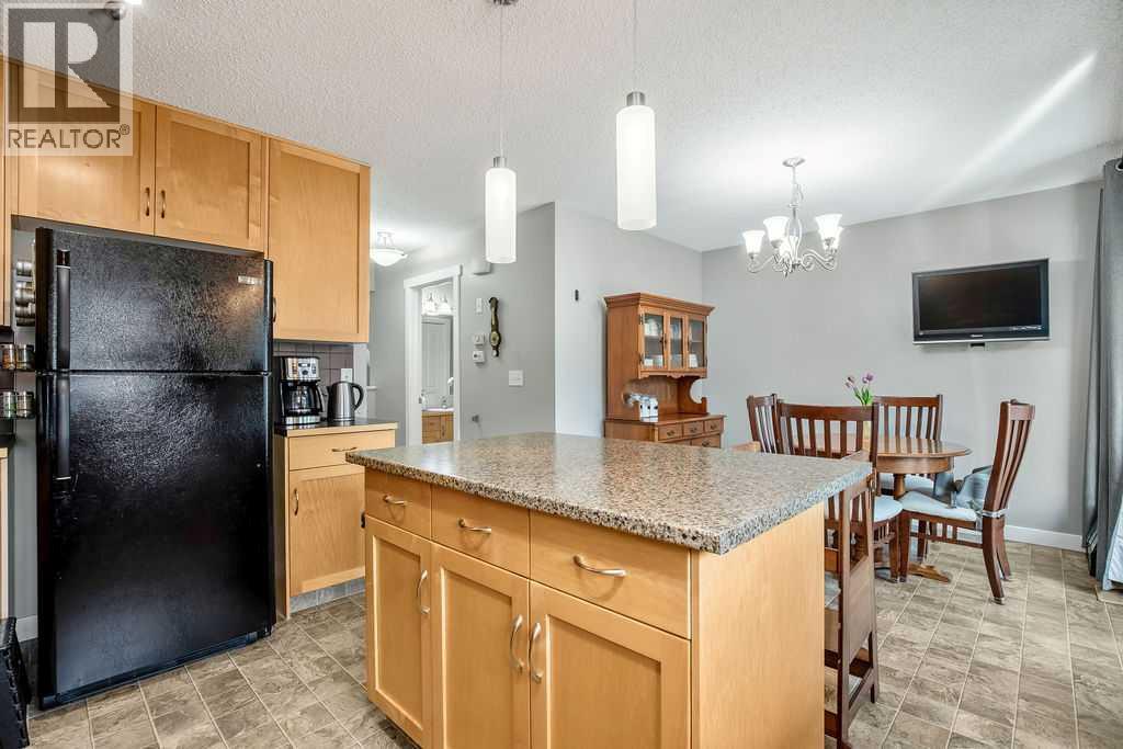 72 Cimarron Vista Gardens, Okotoks, Alberta  T1S 0G3 - Photo 12 - A2301892