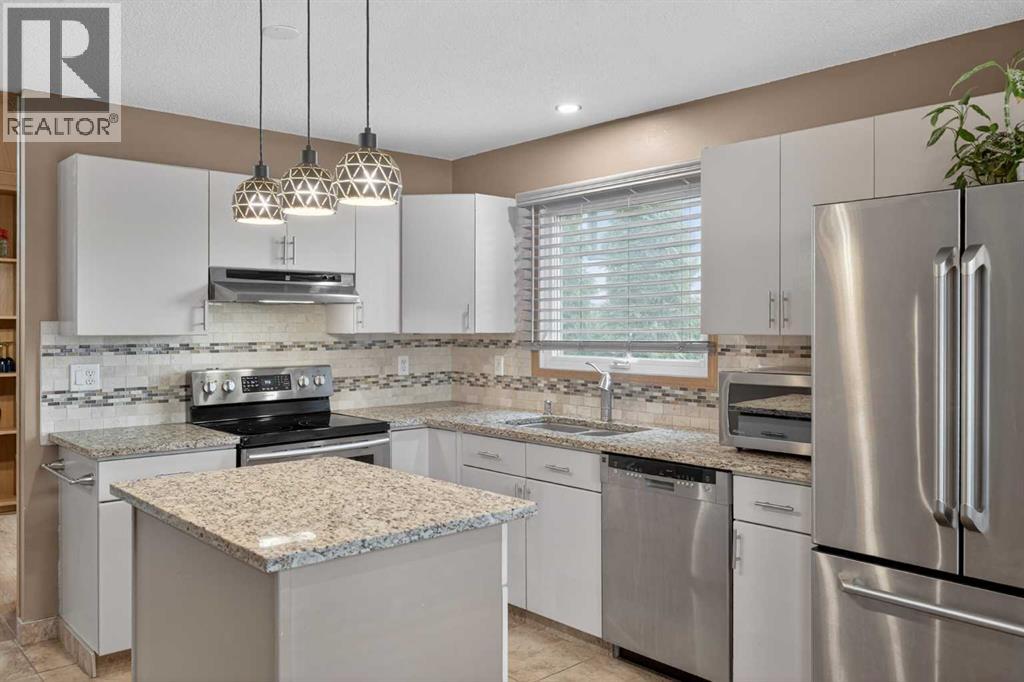 80 Deerbrook Road SE, Calgary, Alberta  T2J 6L6 - Photo 15 - A2302425