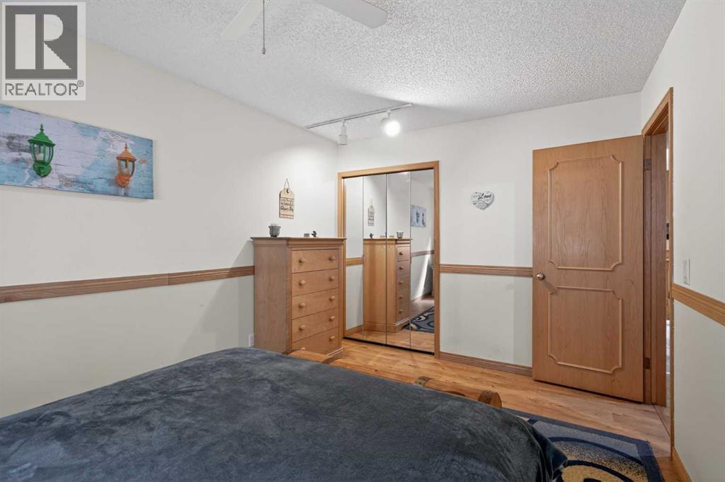 80 Deerbrook Road SE, Calgary, Alberta  T2J 6L6 - Photo 24 - A2302425