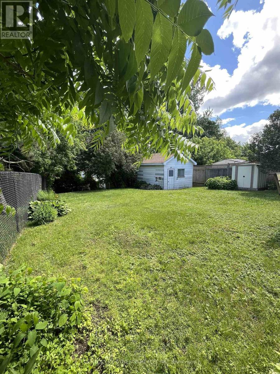 A - 927 Laurier Street, Clarence-Rockland, Ontario  K4K 1V6 - Photo 2 - X13016198