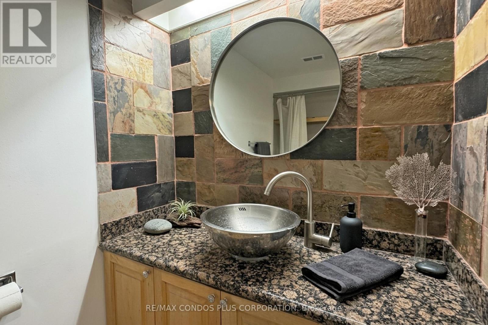 509 - 77 Harbour Square, Toronto, Ontario  M5J 2S2 - Photo 14 - C13014550