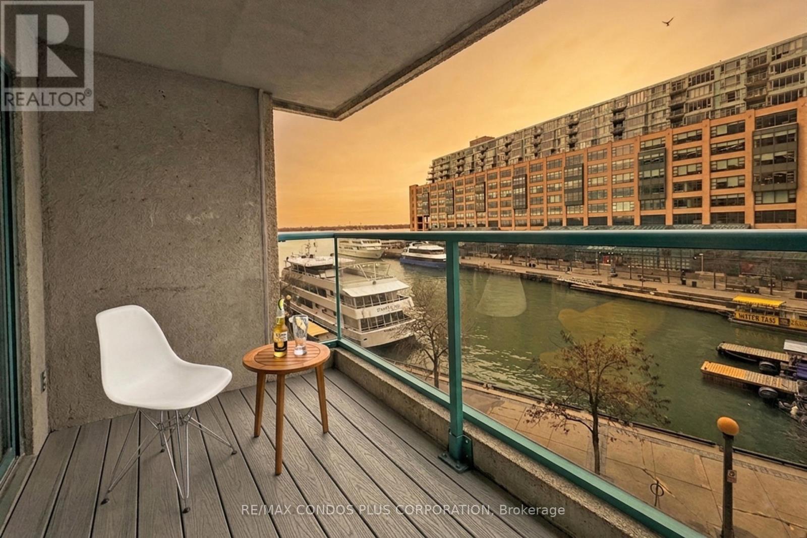 509 - 77 Harbour Square, Toronto, Ontario  M5J 2S2 - Photo 2 - C13014550