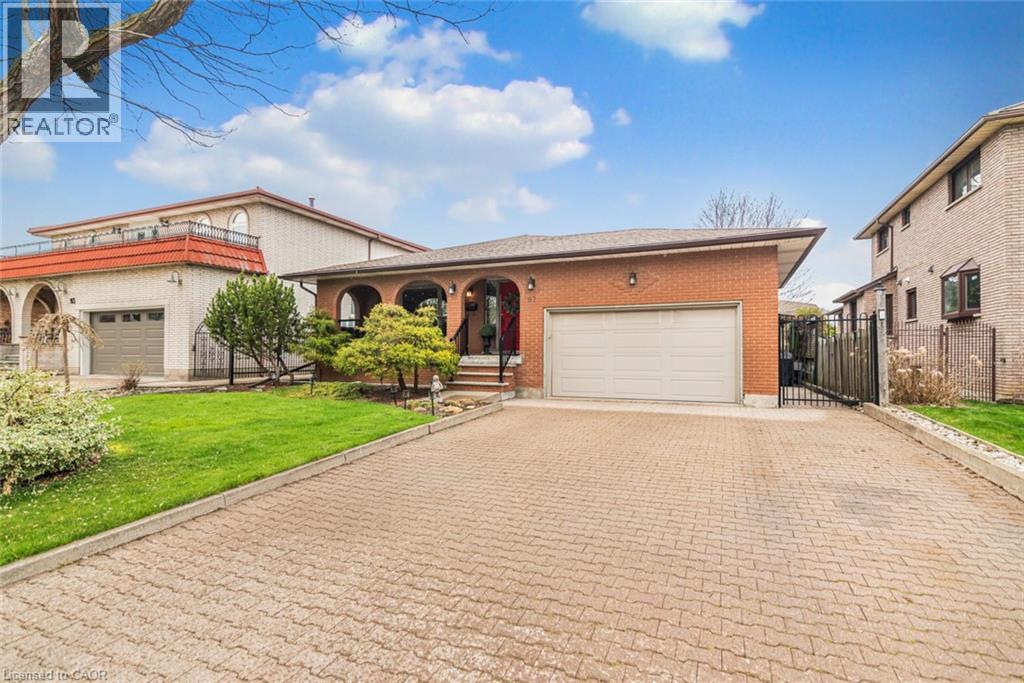 97 Albion Falls Boulevard, Hamilton, Ontario  L8W 1R4 - Photo 2 - 40822044