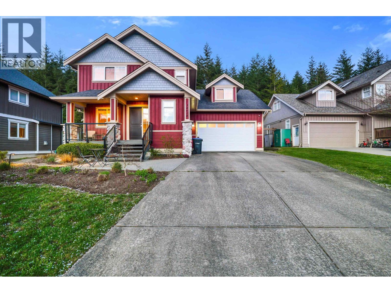 38618 CHERRY DRIVE, Squamish, British Columbia