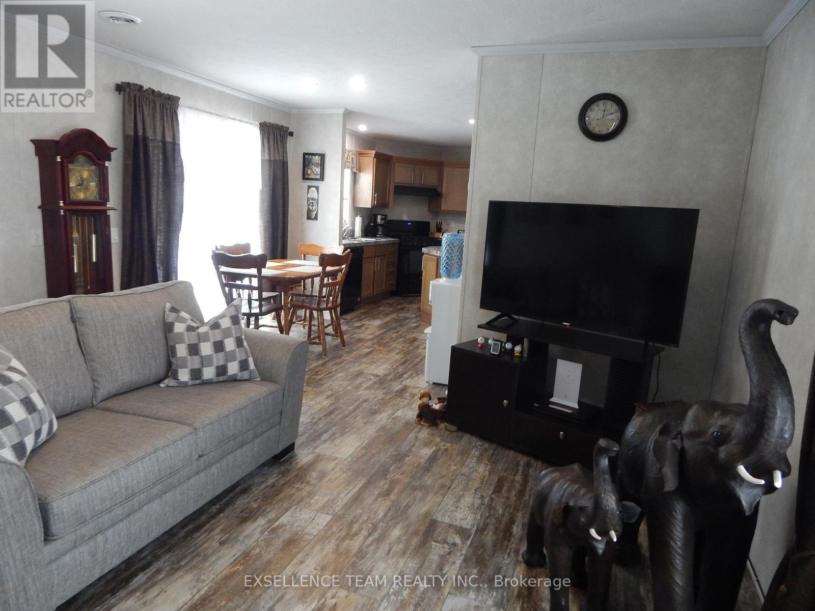 2729 Crows Nest Road E, North Stormont, Ontario  K0C 1T0 - Photo 16 - X12781550