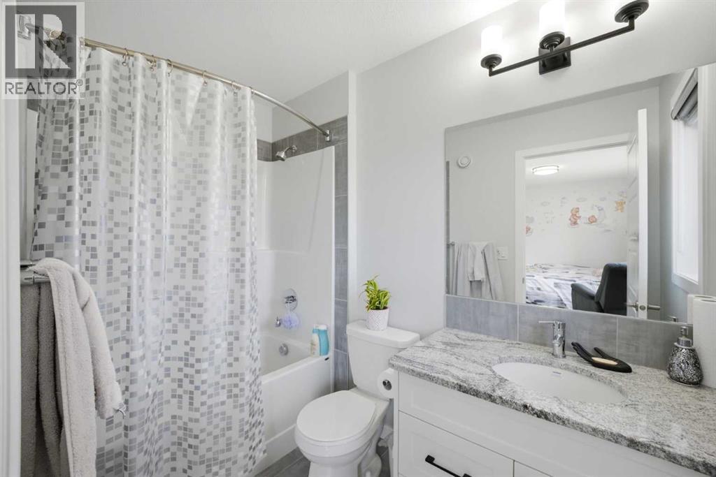 1153 Chinook Gate Bay Sw, Airdrie, Alberta  T4B 5J1 - Photo 30 - A2303098
