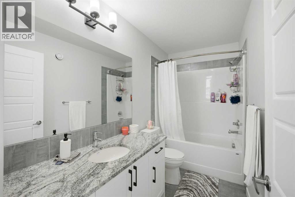 1153 Chinook Gate Bay Sw, Airdrie, Alberta  T4B 5J1 - Photo 25 - A2303098
