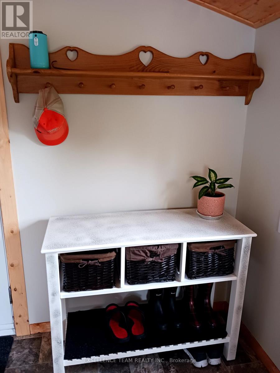 2729 Crows Nest Road E, North Stormont, Ontario  K0C 1T0 - Photo 33 - X12781550