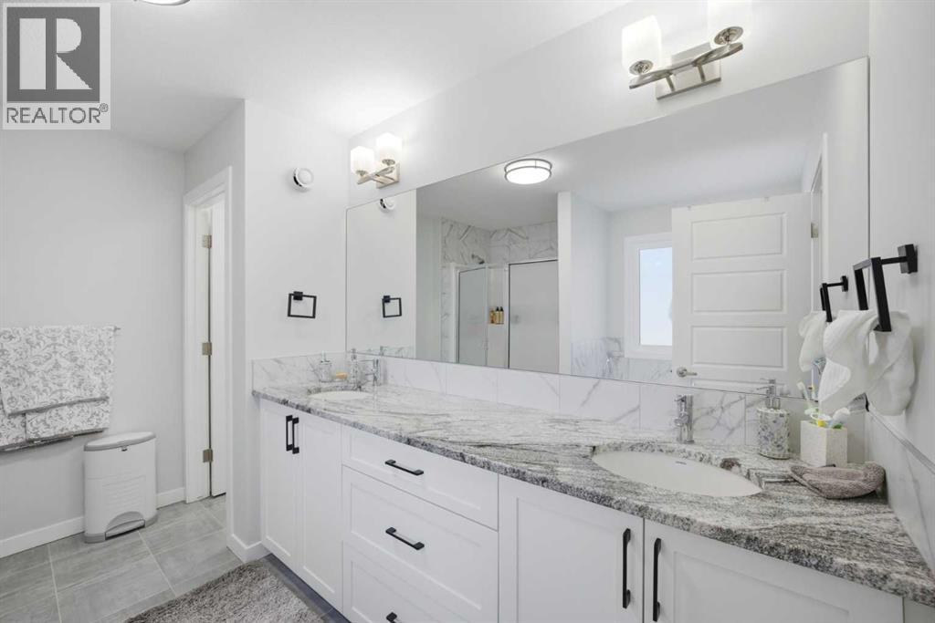 1153 Chinook Gate Bay Sw, Airdrie, Alberta  T4B 5J1 - Photo 20 - A2303098