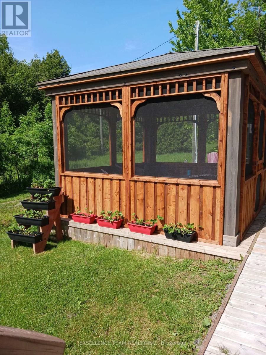 2729 Crows Nest Road E, North Stormont, Ontario  K0C 1T0 - Photo 37 - X12781550