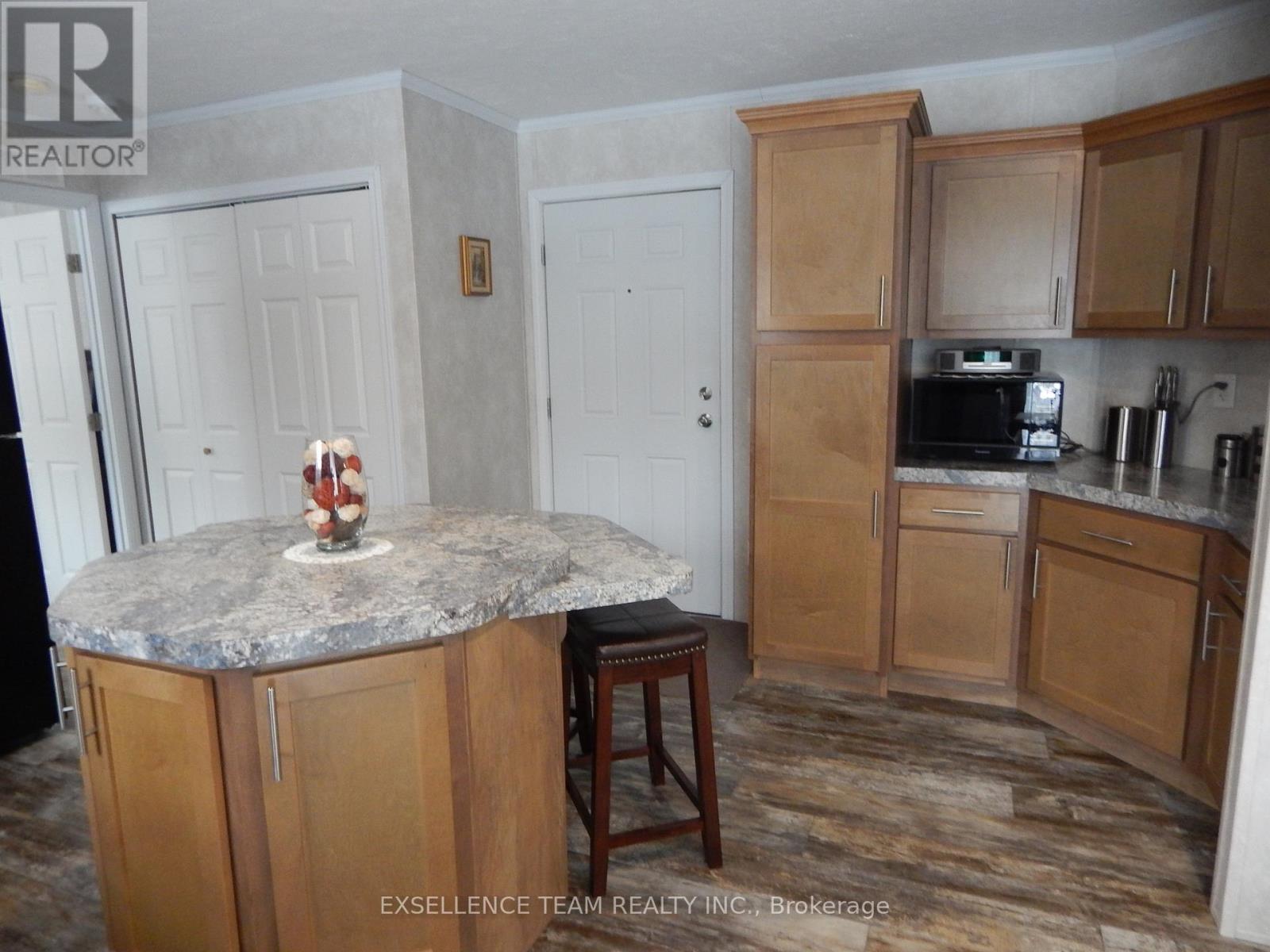 2729 Crows Nest Road E, North Stormont, Ontario  K0C 1T0 - Photo 5 - X12781550