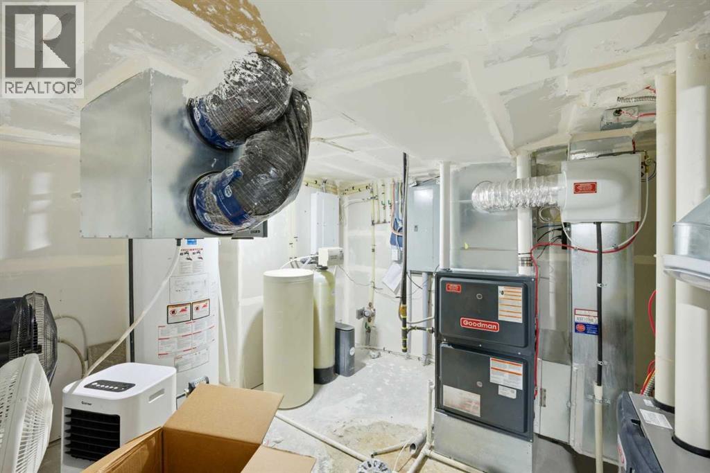 1153 Chinook Gate Bay Sw, Airdrie, Alberta  T4B 5J1 - Photo 40 - A2303098